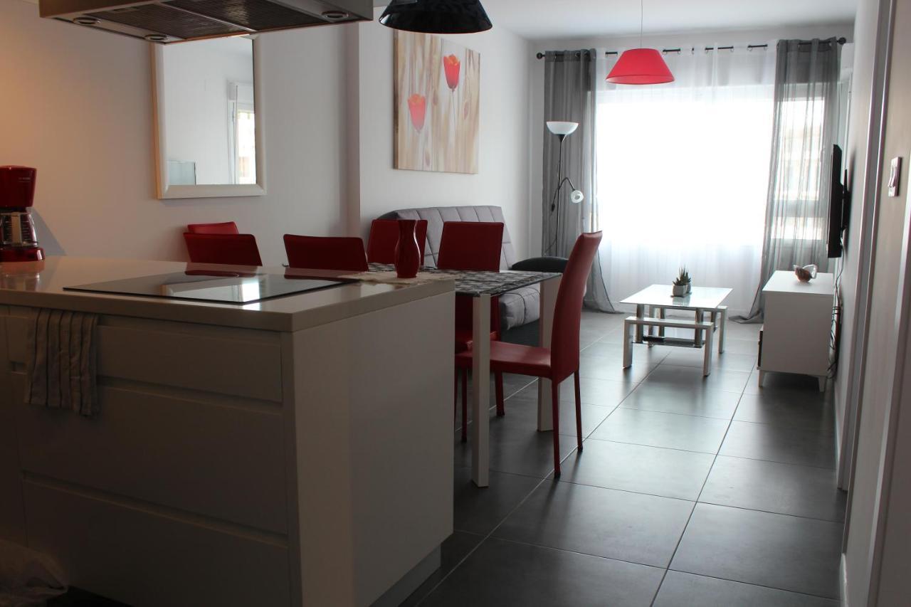 New Apartment With Sea View Of Andrew And Natallia Campoamor Exterior photo